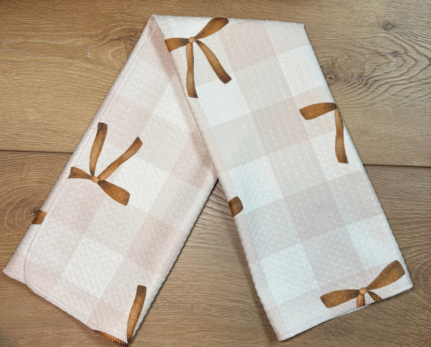 Western Bows Hand Towel