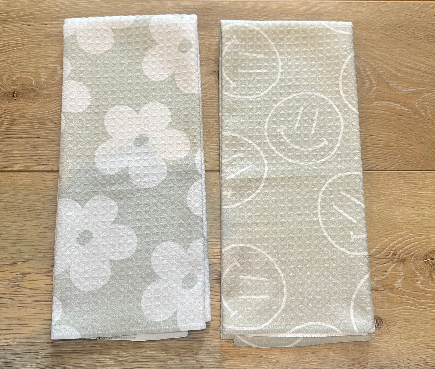 Sage Floral and Smiley Hand Towel Set